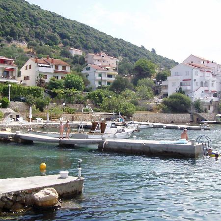House Niva Apartamento Supetarska Draga Exterior foto