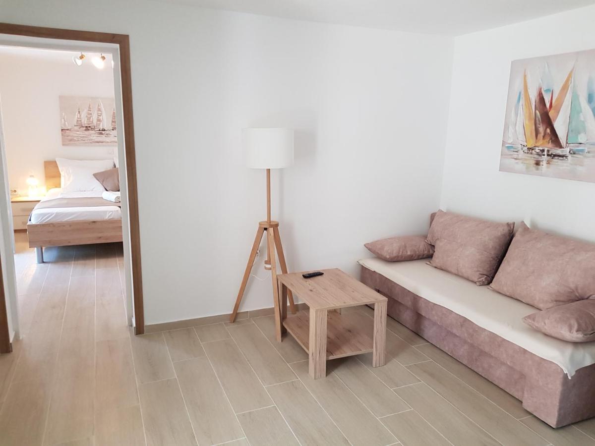House Niva Apartamento Supetarska Draga Exterior foto